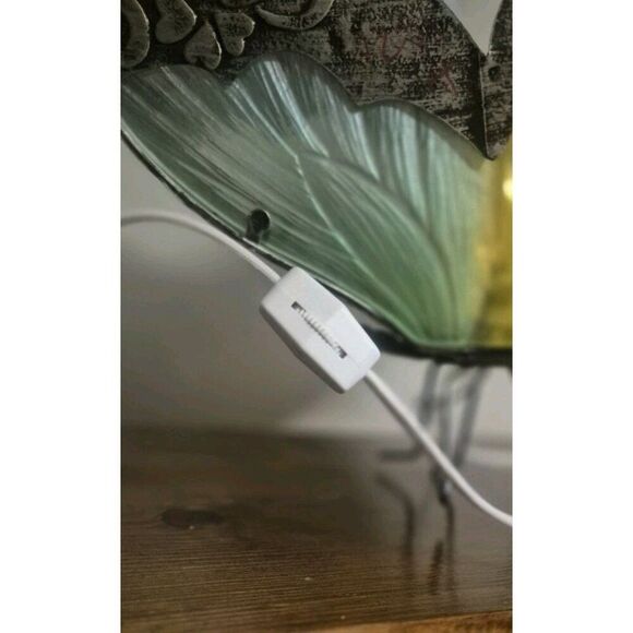 Beautiful BUTTERFLY Stained Glass Lamp Light Metal Large 17 X 12 Electric EUC - Picture 6 of 7